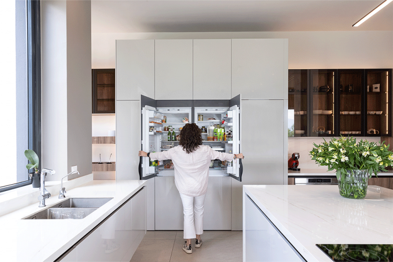 Tendencias en diseño de cocinas 2025 y cómo elegir electrodomésticos que combinen