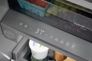 COMBO PAREJA 3 PZAS REFIRGERADOR + CONGELADOR + TRIM 177 CM ACERO INOXCIDABLE MARCA ELECTROLUX MODELO EI33AR80WS + EI33AF80WS + TRMKTSS2FL79CON