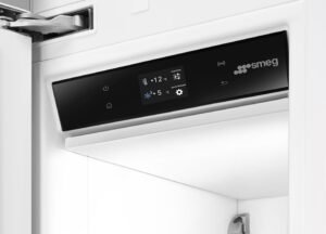REFRIGERADOR SMEG 16.8 PIES INTEGRACION PANELABLE	FZU30L